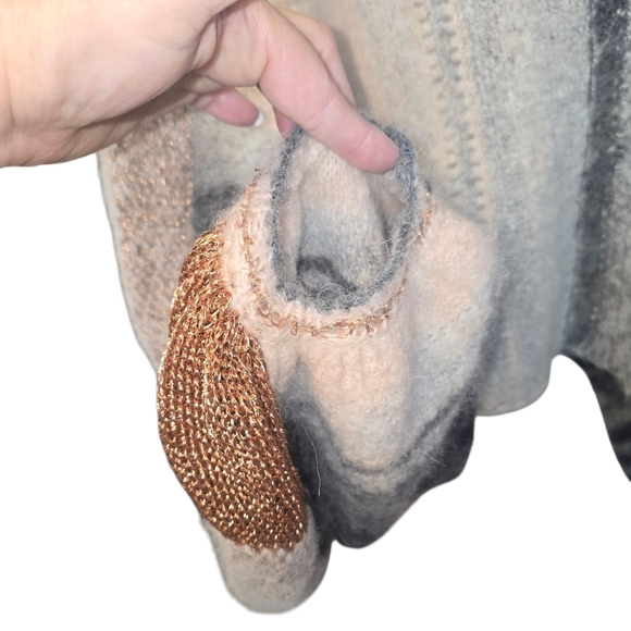 Free People Alpaca Blend Cloud Kicker Cropped Cowl Neck Sweater Size M/L - Picture 9 of 15